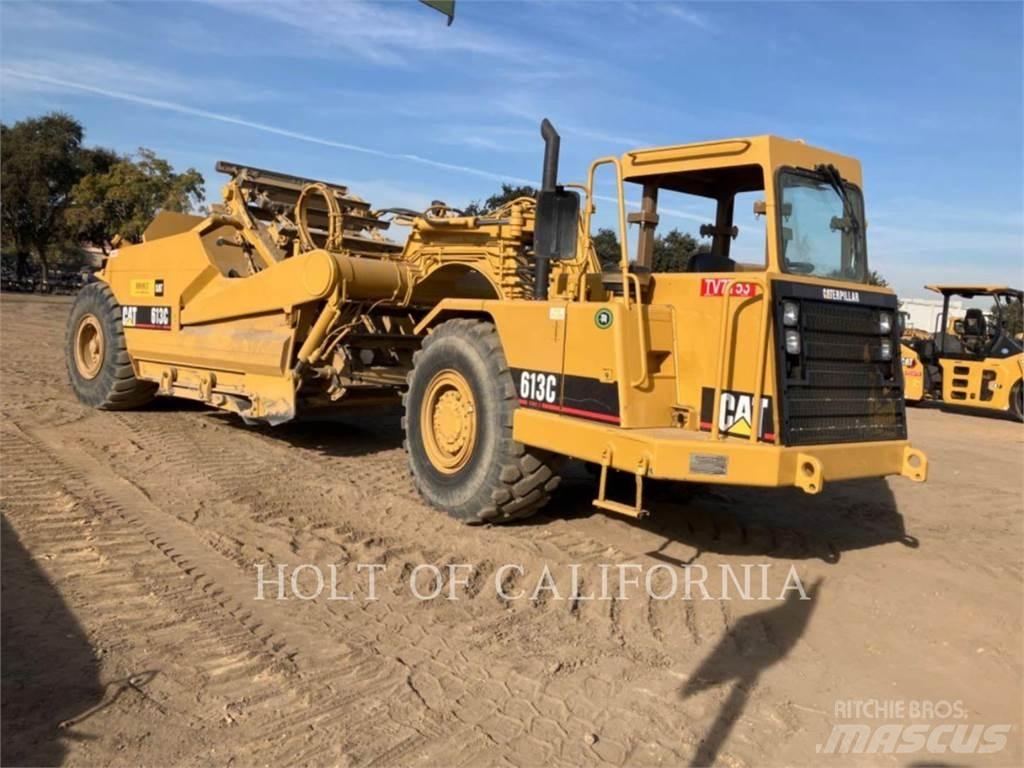 CAT 613C II Strgalci