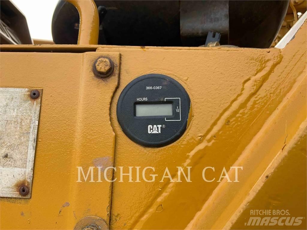 CAT 621E Strgalci