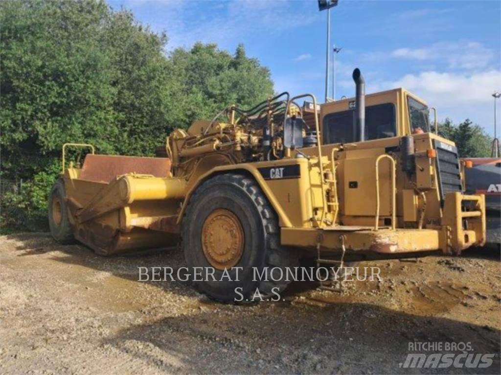 CAT 621F Strgalci