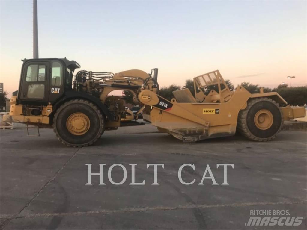 CAT 621K Strgalci