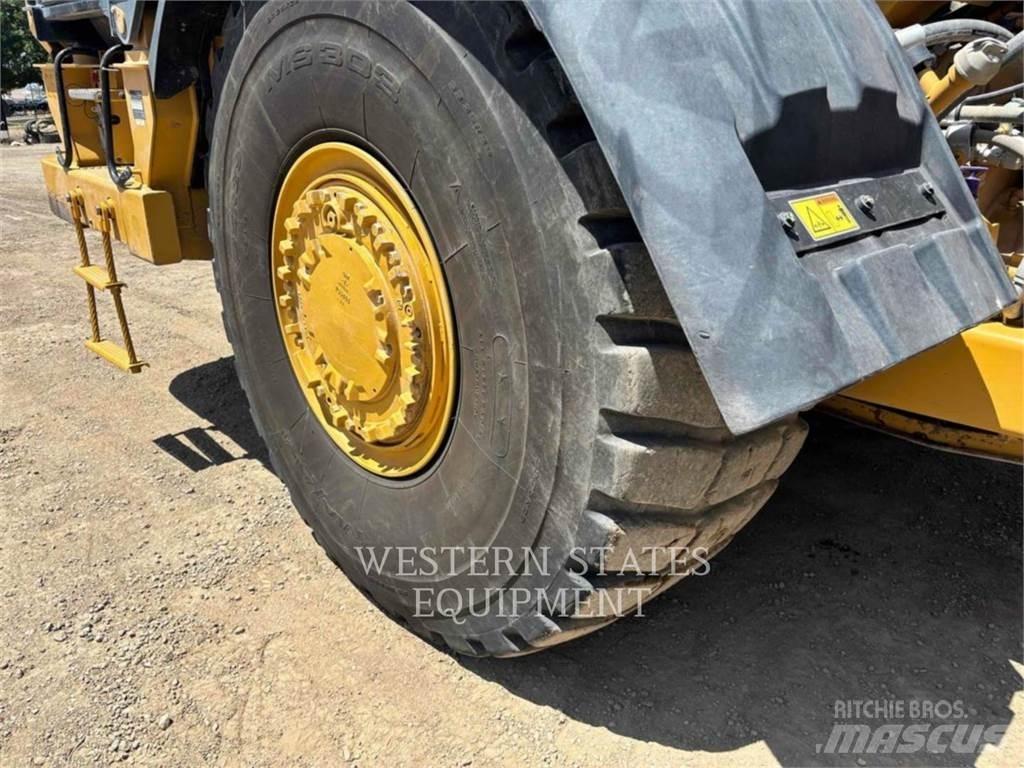 CAT 623K Strgalci