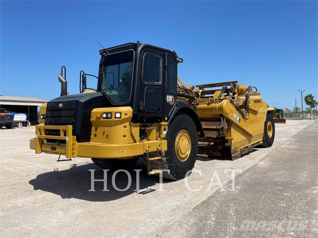 CAT 623K Strgalci