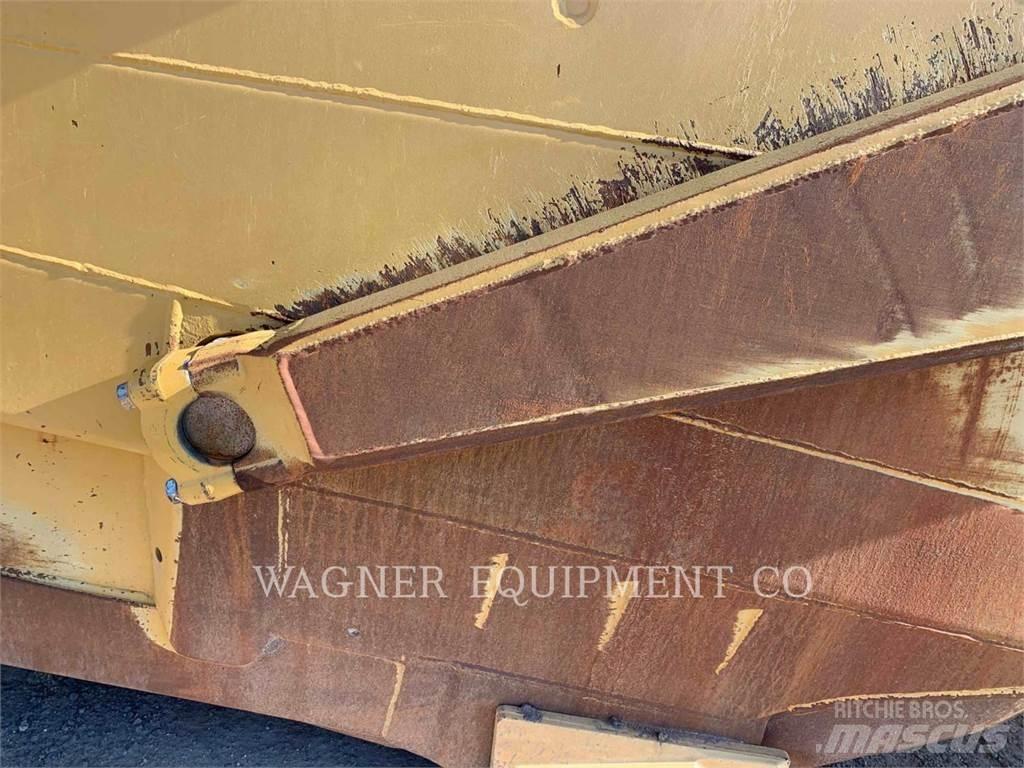 CAT 627K Strgalci