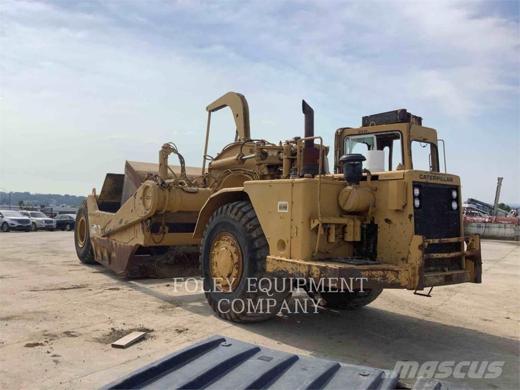 CAT 631D Strgalci