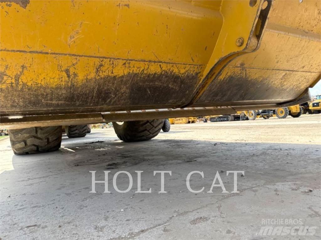 CAT 631K Strgalci
