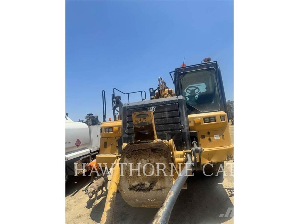 CAT 657 Strgalci