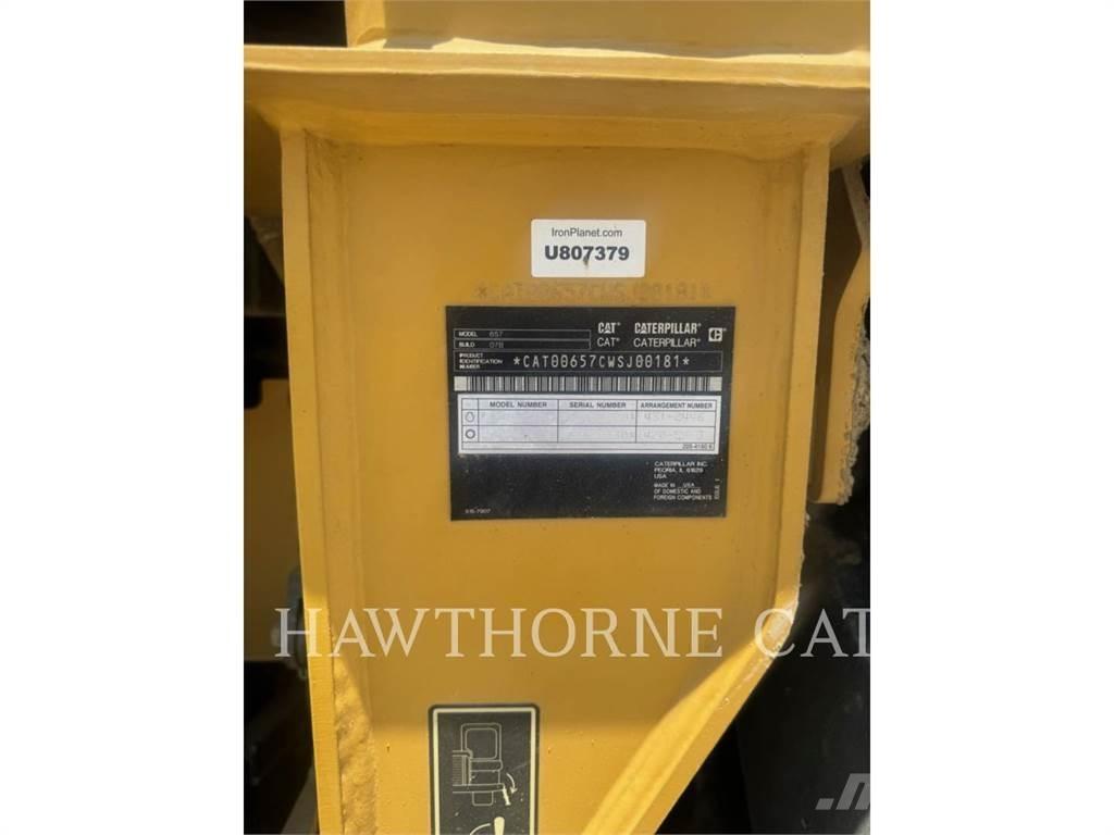 CAT 657 Strgalci