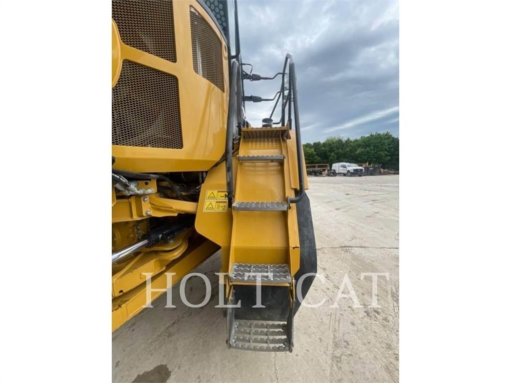 CAT 725 Zglobni demperji
