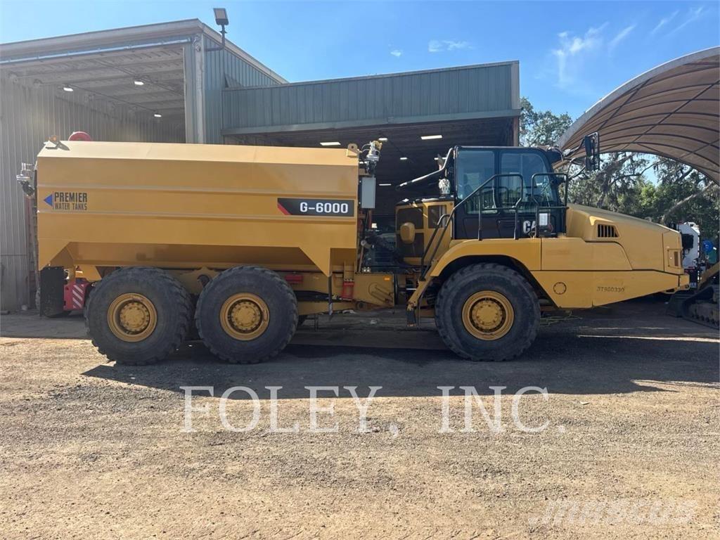 CAT 725-04 Tovornjaki cisterne