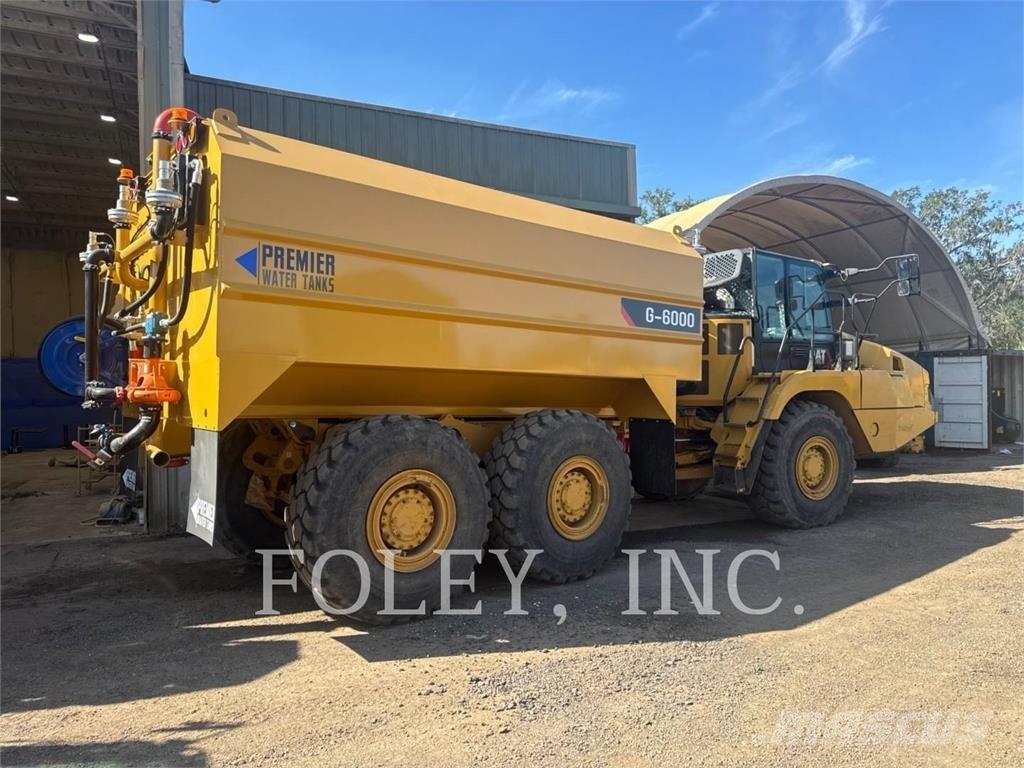 CAT 725-04 Tovornjaki cisterne