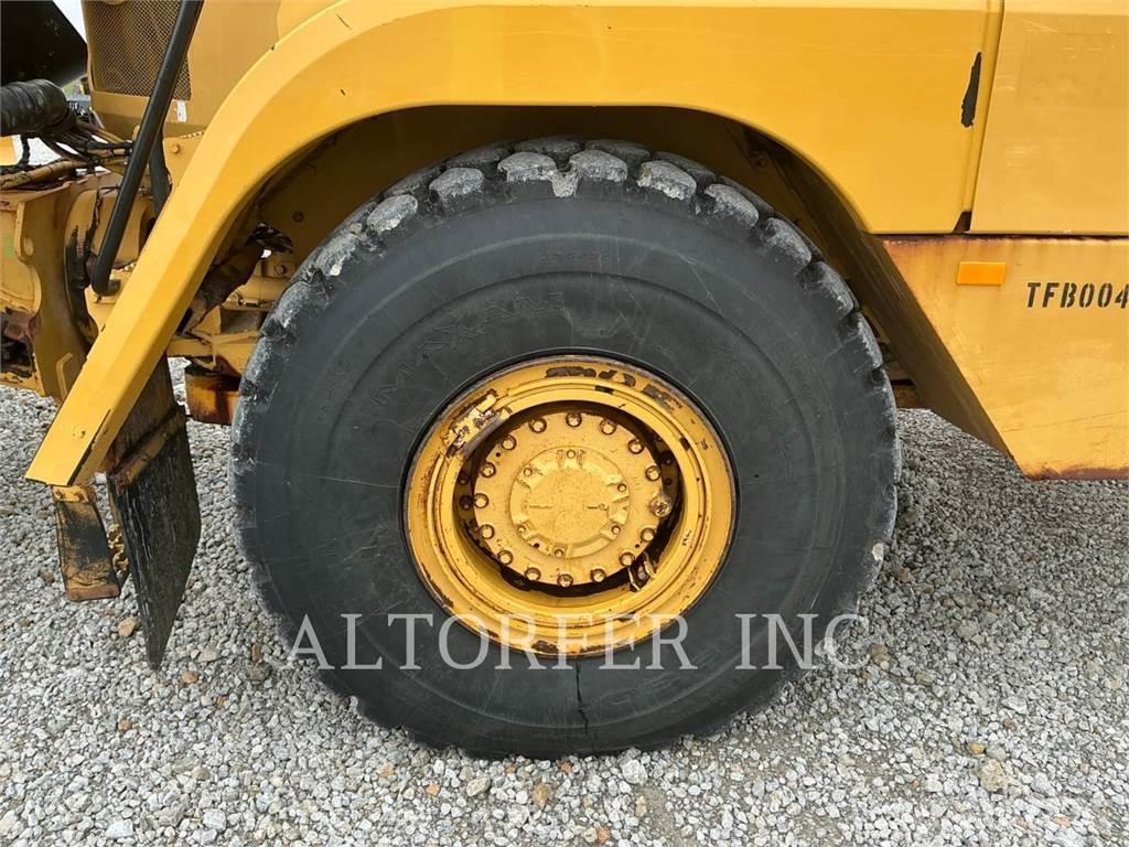 CAT 725C Zglobni demperji