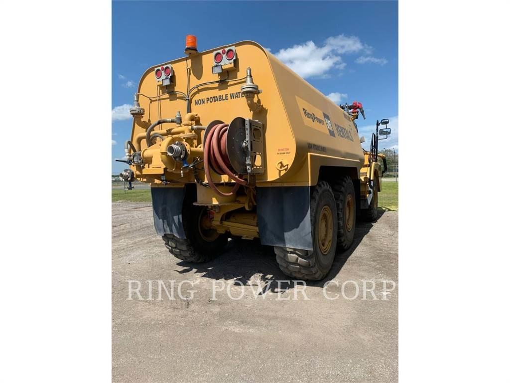 CAT 725C2WW Tovornjaki cisterne