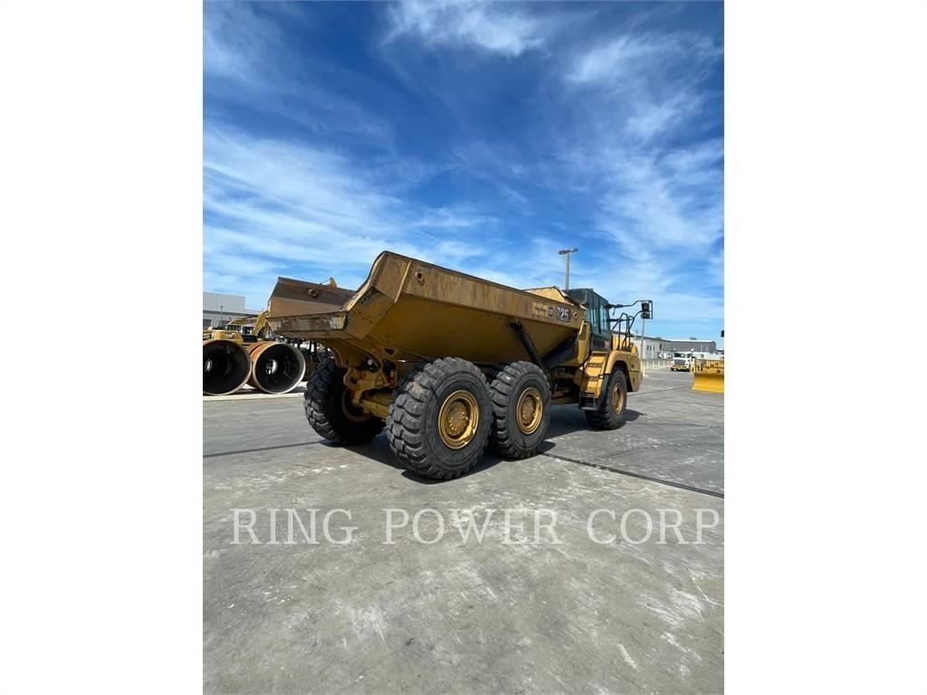CAT 725WW Tovornjaki cisterne