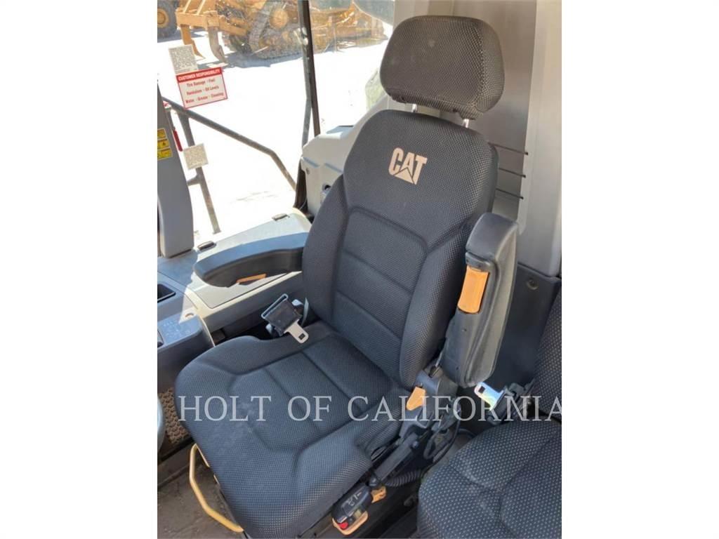 CAT 730 Zglobni demperji