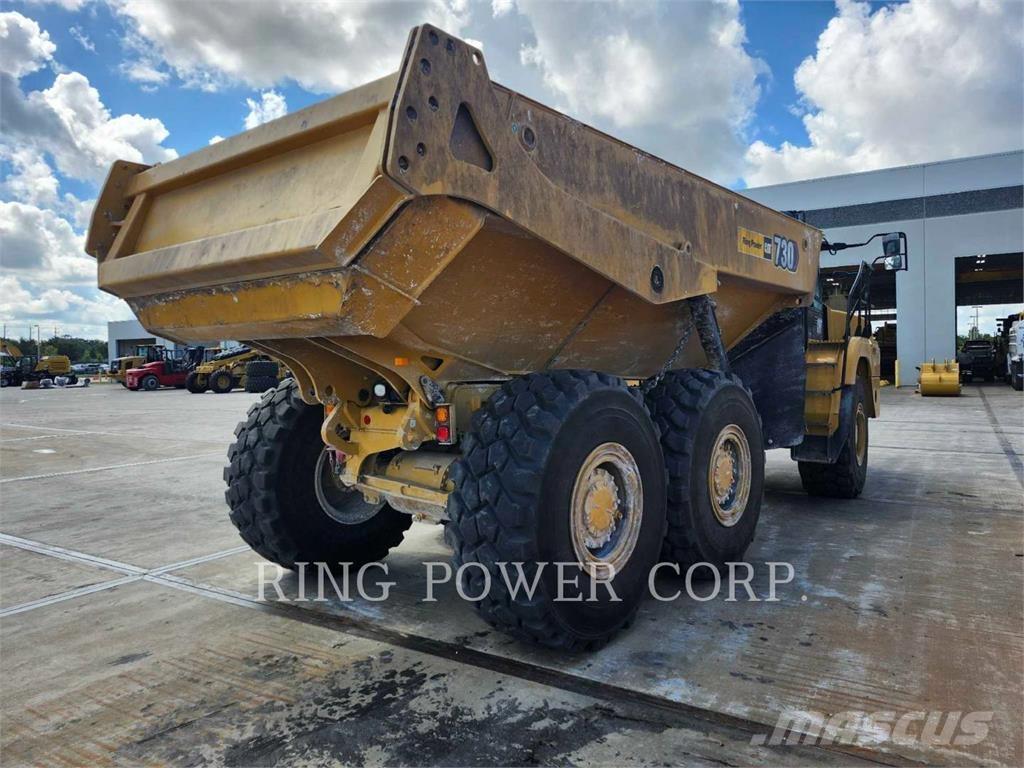 CAT 730WW Tovornjaki cisterne