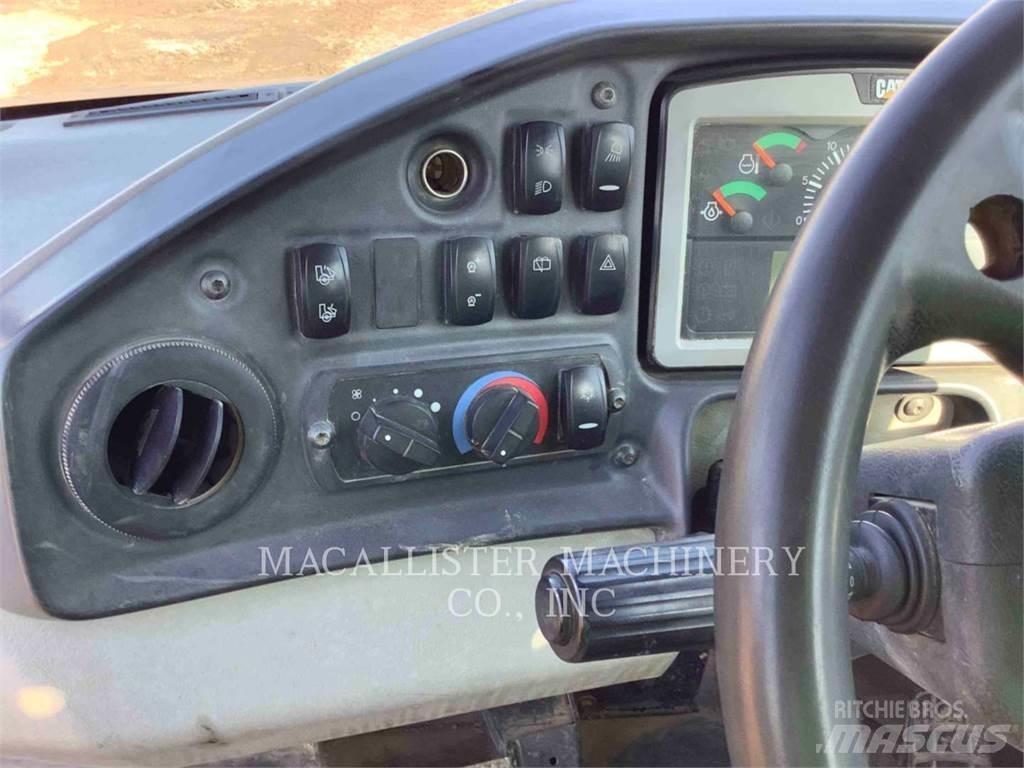 CAT 735C Zglobni demperji