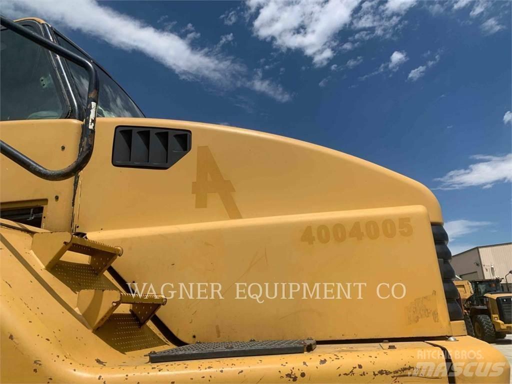 CAT 740 Zglobni demperji