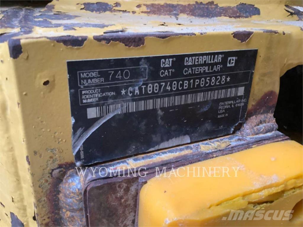 CAT 740 Zglobni demperji