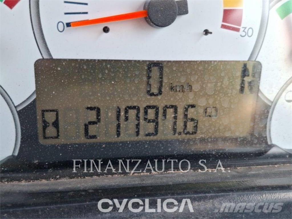 CAT 740 Zglobni demperji