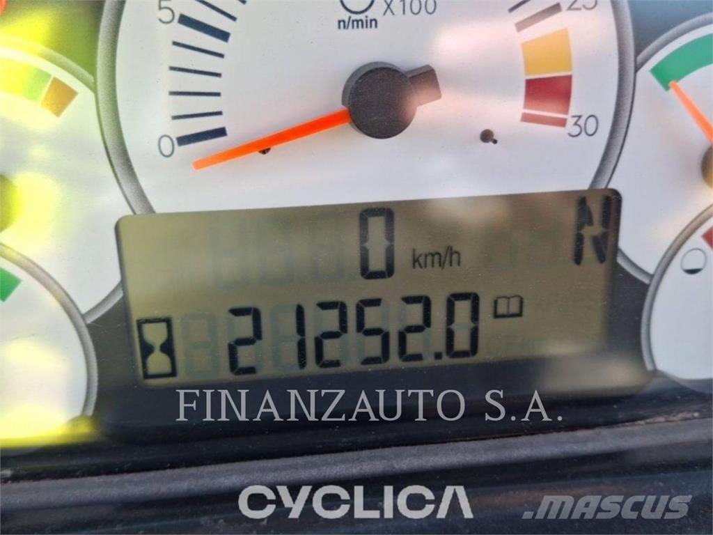 CAT 740 Zglobni demperji