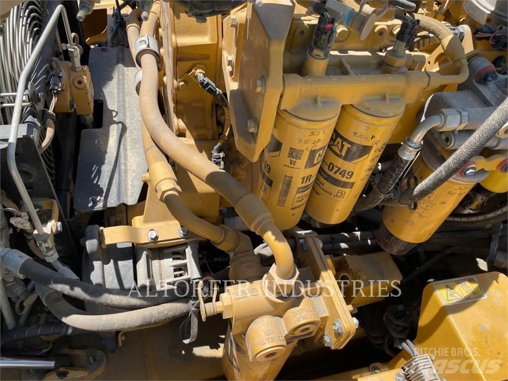 CAT 740B Zglobni demperji