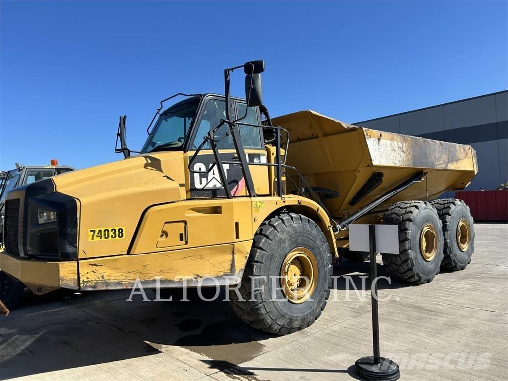 CAT 740B Zglobni demperji