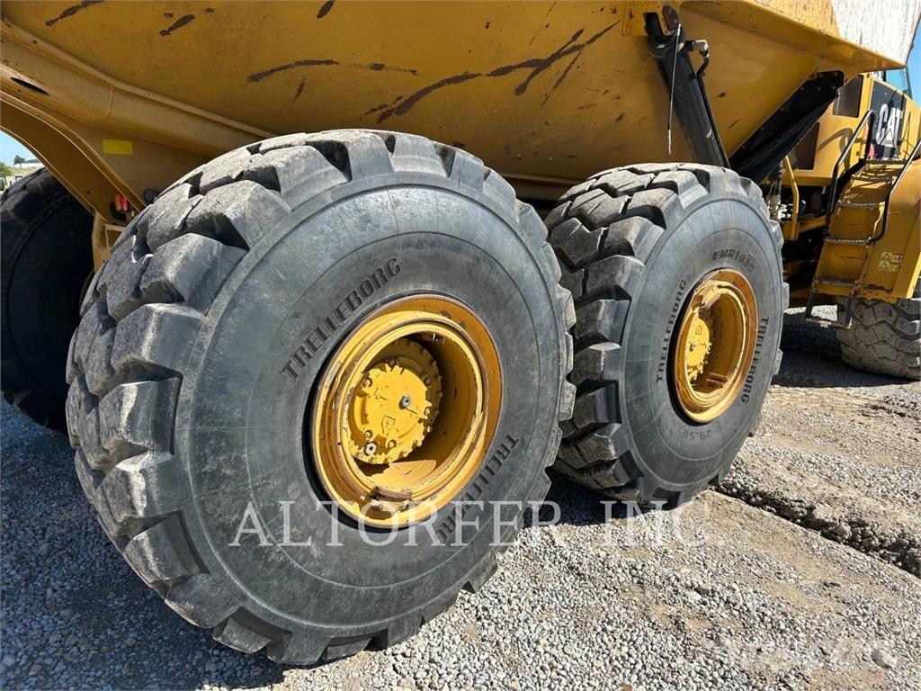 CAT 740B Zglobni demperji