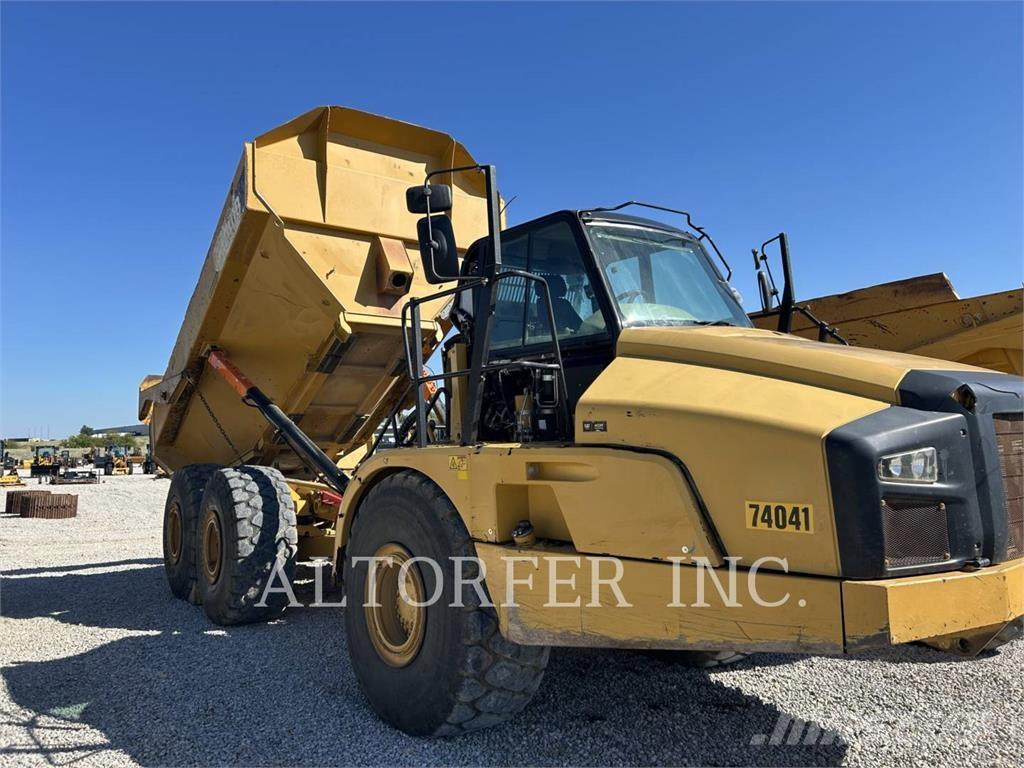 CAT 740B Zglobni demperji