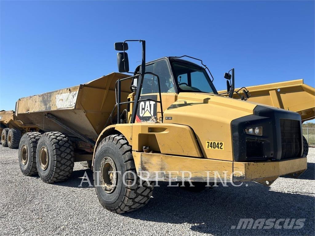 CAT 740B Zglobni demperji