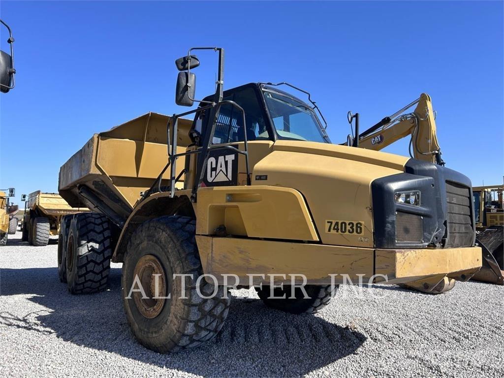 CAT 740B Zglobni demperji