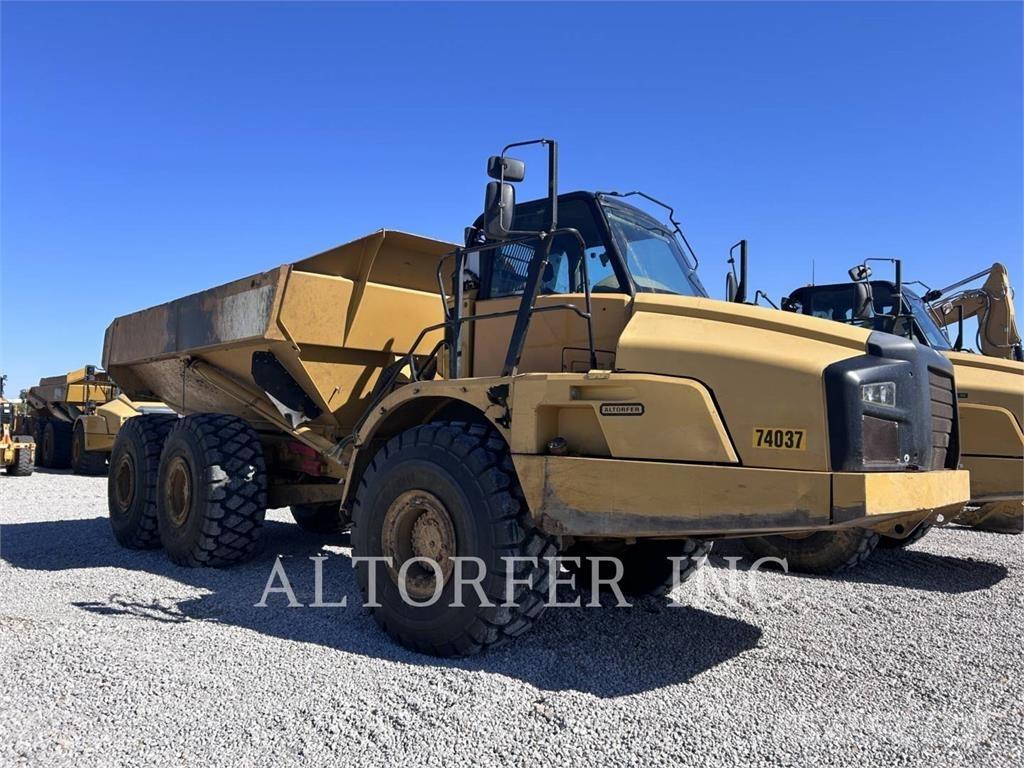 CAT 740B Zglobni demperji