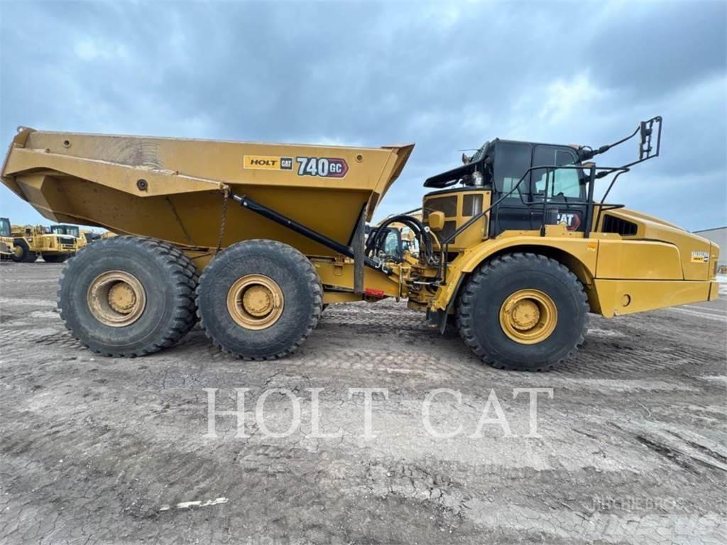 CAT 740GC Kolesni nakladalci