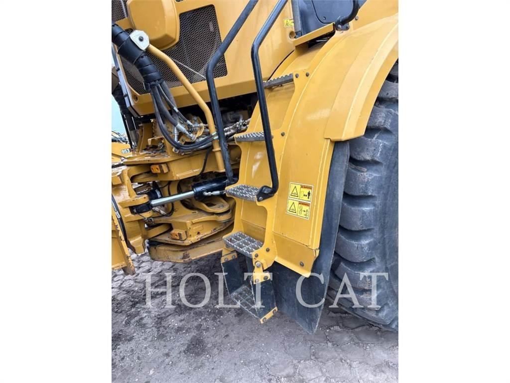 CAT 740GC Kolesni nakladalci
