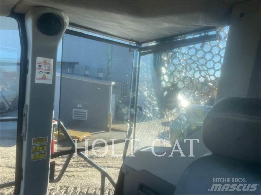 CAT 745 Zglobni demperji