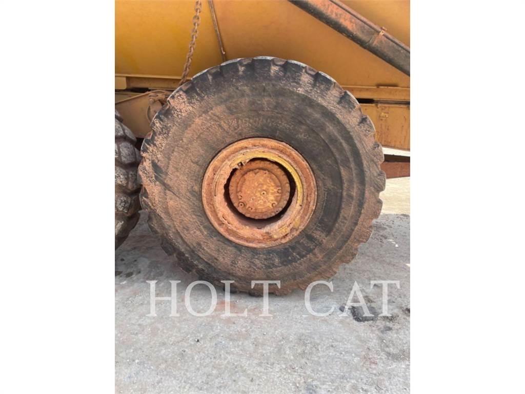 CAT 745 Zglobni demperji