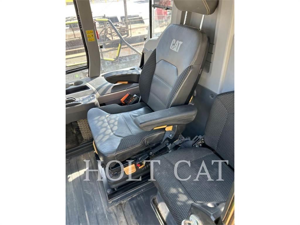 CAT 745 Zglobni demperji