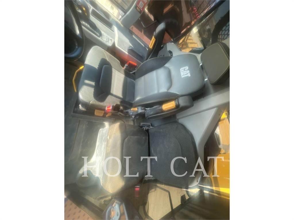 CAT 745 Zglobni demperji