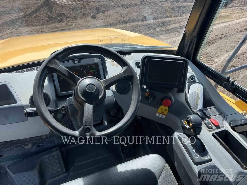 CAT 745 Zglobni demperji