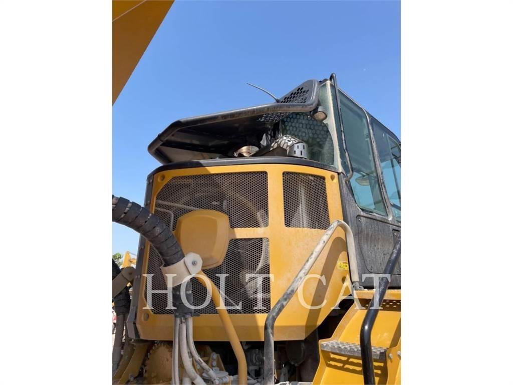 CAT 745 Zglobni demperji