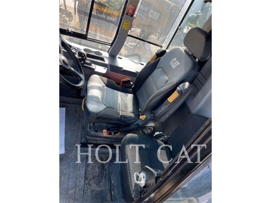 CAT 745 Zglobni demperji