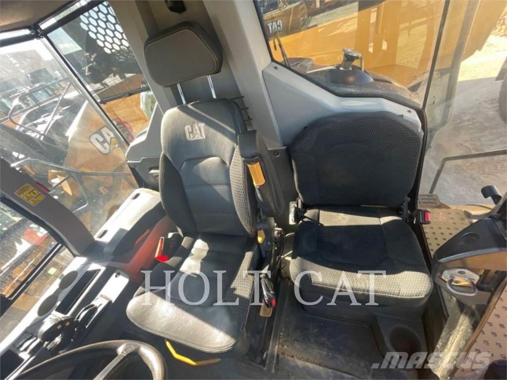 CAT 745 Zglobni demperji