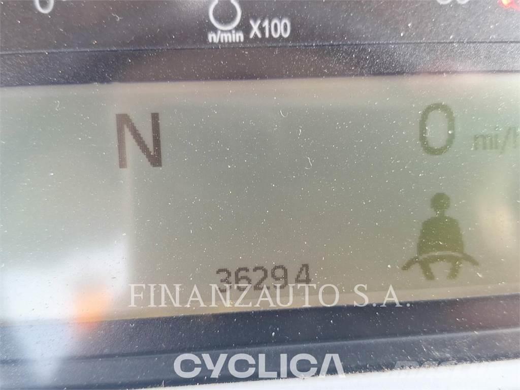 CAT 745 Zglobni demperji