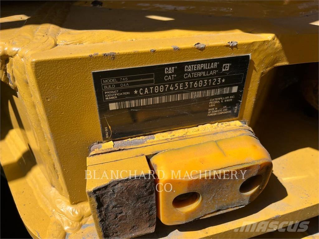 CAT 745 Zglobni demperji