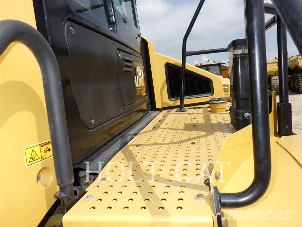 CAT 74504 Zglobni demperji