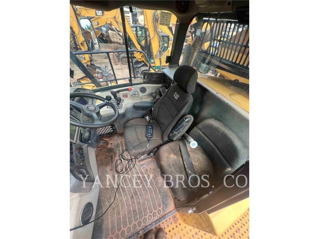 CAT 745C Zglobni demperji