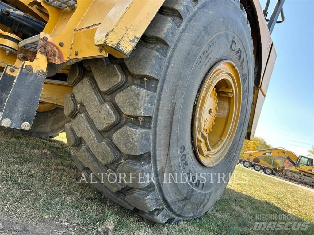 CAT 745C Zglobni demperji