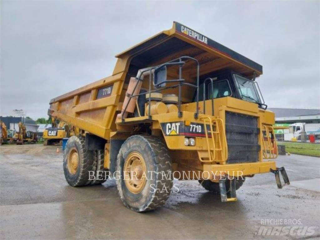CAT 771D Zglobni demperji