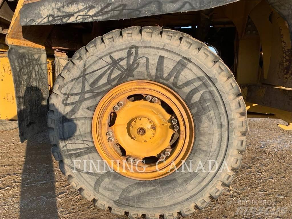 CAT 772 Zglobni demperji