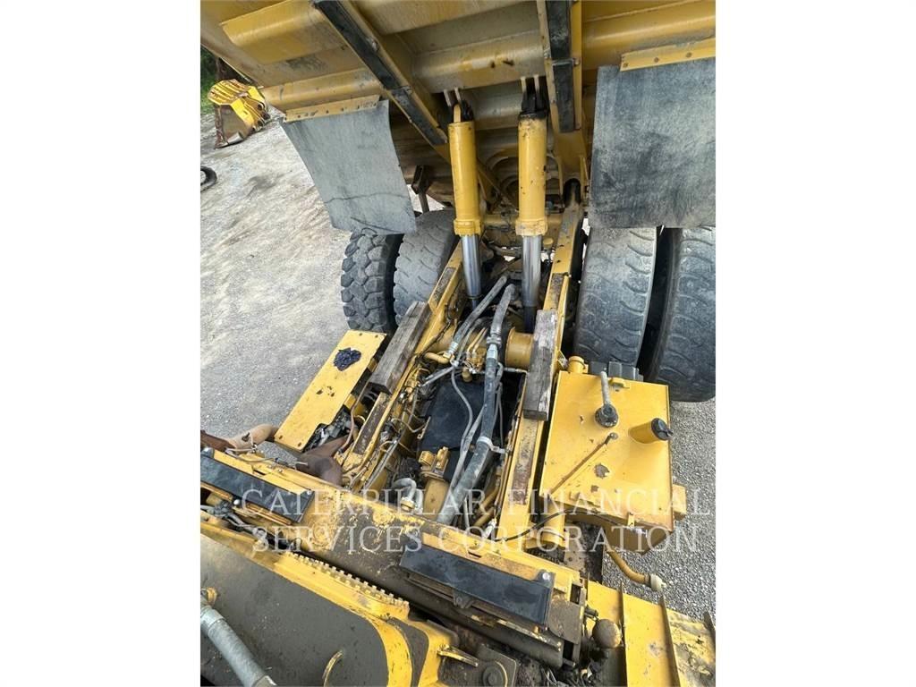CAT 772G Zglobni demperji