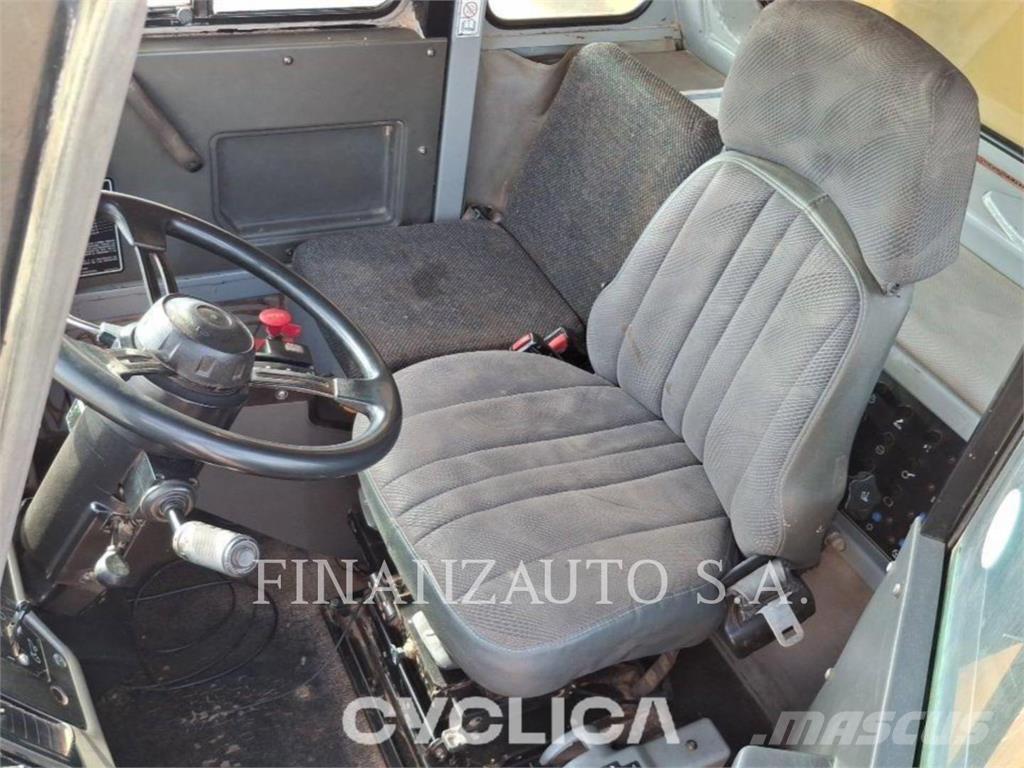 CAT 773E Zglobni demperji